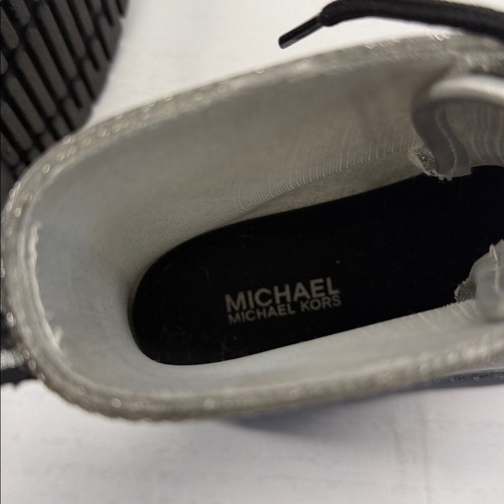 Michael Kors Silver Glitter Tavie Lug Sole Lace Up Combat Rain Booties Size 6 - Picture 10 of 11
